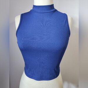 Mock neck crop top